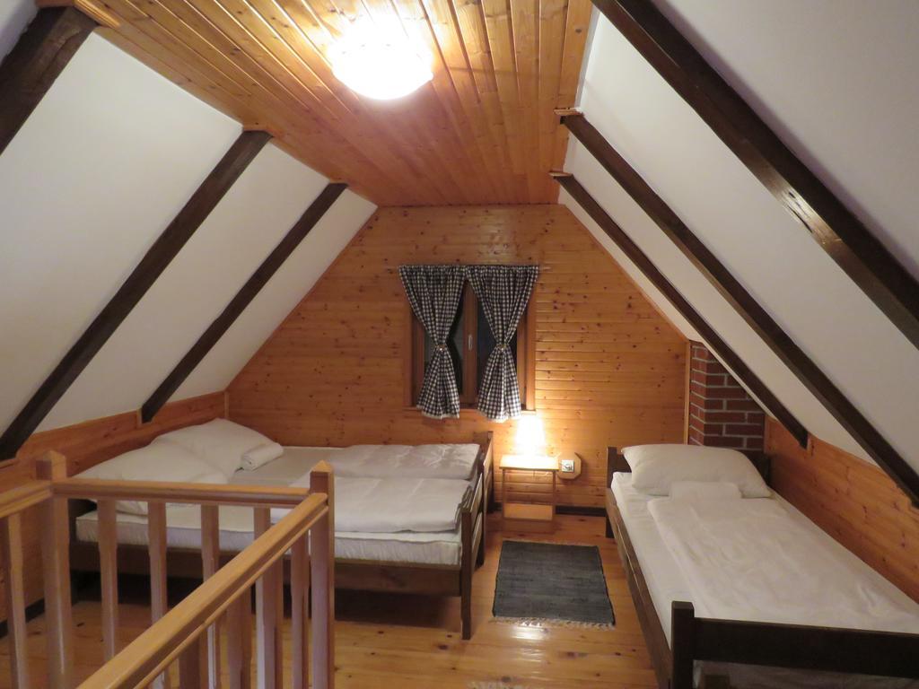 Guesthouse Stefanac Otočac Dış mekan fotoğraf