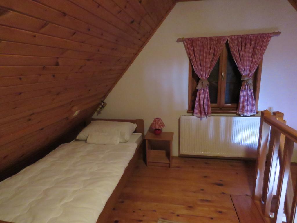 Guesthouse Stefanac Otočac Dış mekan fotoğraf