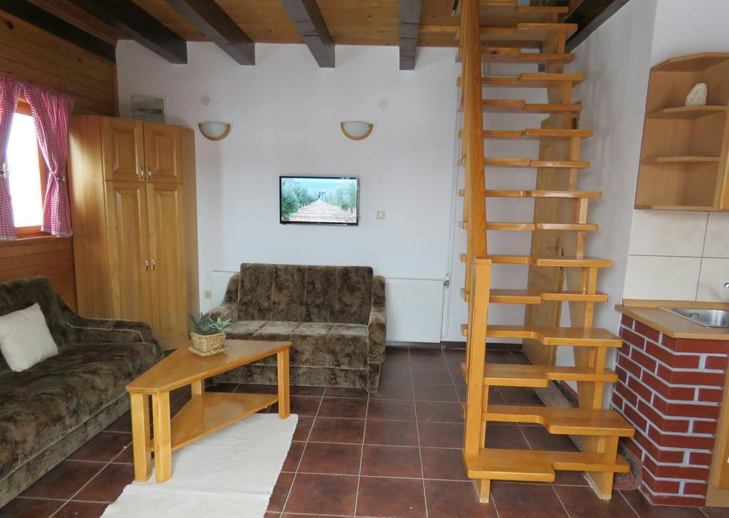 Guesthouse Stefanac Otočac Dış mekan fotoğraf